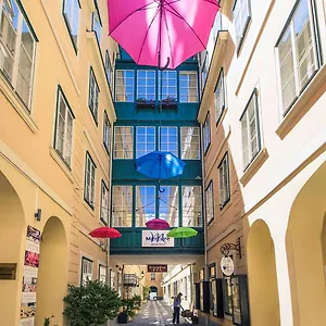**** Hotel Mercure Grand Biedermeier Austria